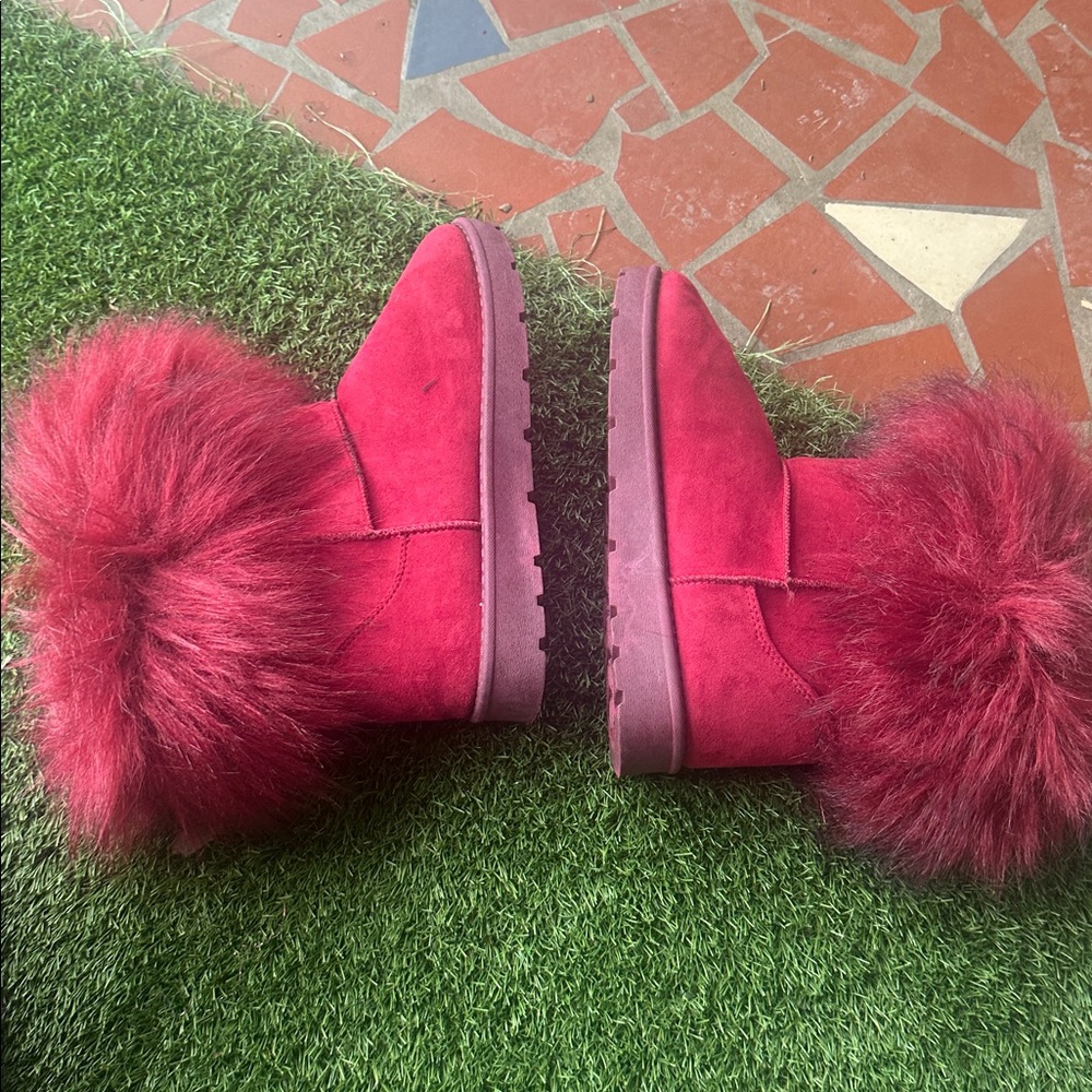Fuzzy Red Boots - Picture 3 of 3